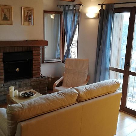 Coqueto Apartamento Duplex En Roda de Isábena エクステリア 写真